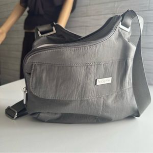 NWT Baggallini HAILEY Charcoal Silver Lightweight crossbody Bag water resistant